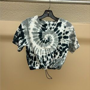 PINK Victoria's Secret Black and White Spiral Tee
